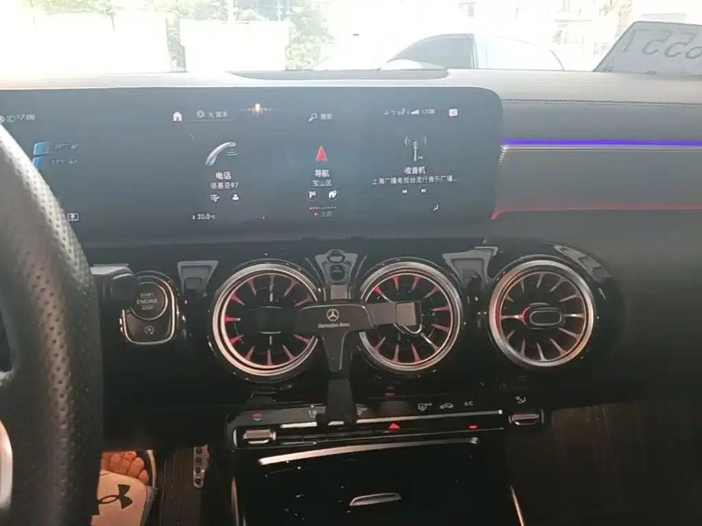2022 Mercedes-Benz A-Class AMG A 35 L 4MATIC — миниатюра 13