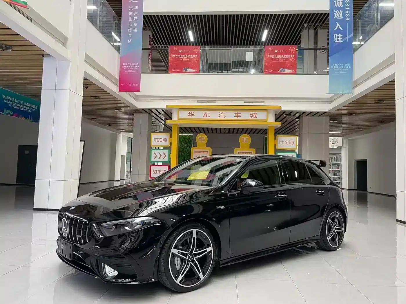 Imported 2025 Mercedes-Benz A-Class AMG A 35 4MATIC — миниатюра 1