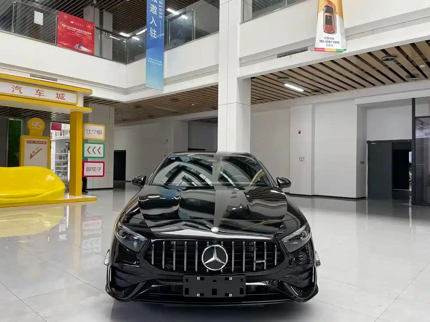Imported 2025 Mercedes-Benz A-Class AMG A 35 4MATIC — миниатюра 2