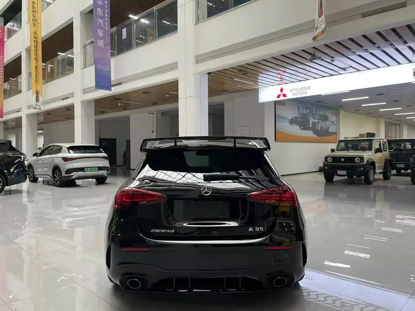 Imported 2025 Mercedes-Benz A-Class AMG A 35 4MATIC — миниатюра 3