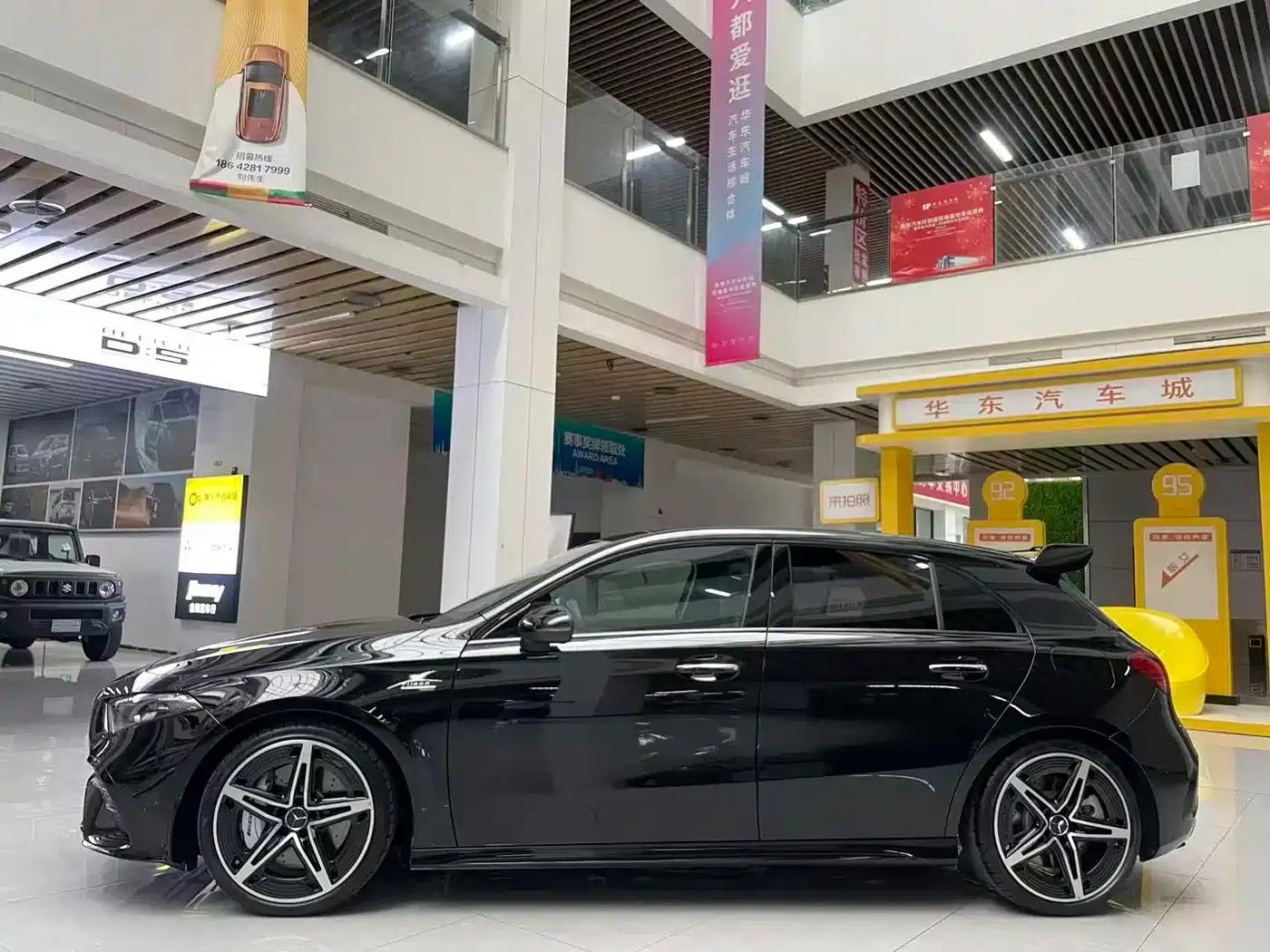 Imported 2025 Mercedes-Benz A-Class AMG A 35 4MATIC — миниатюра 4