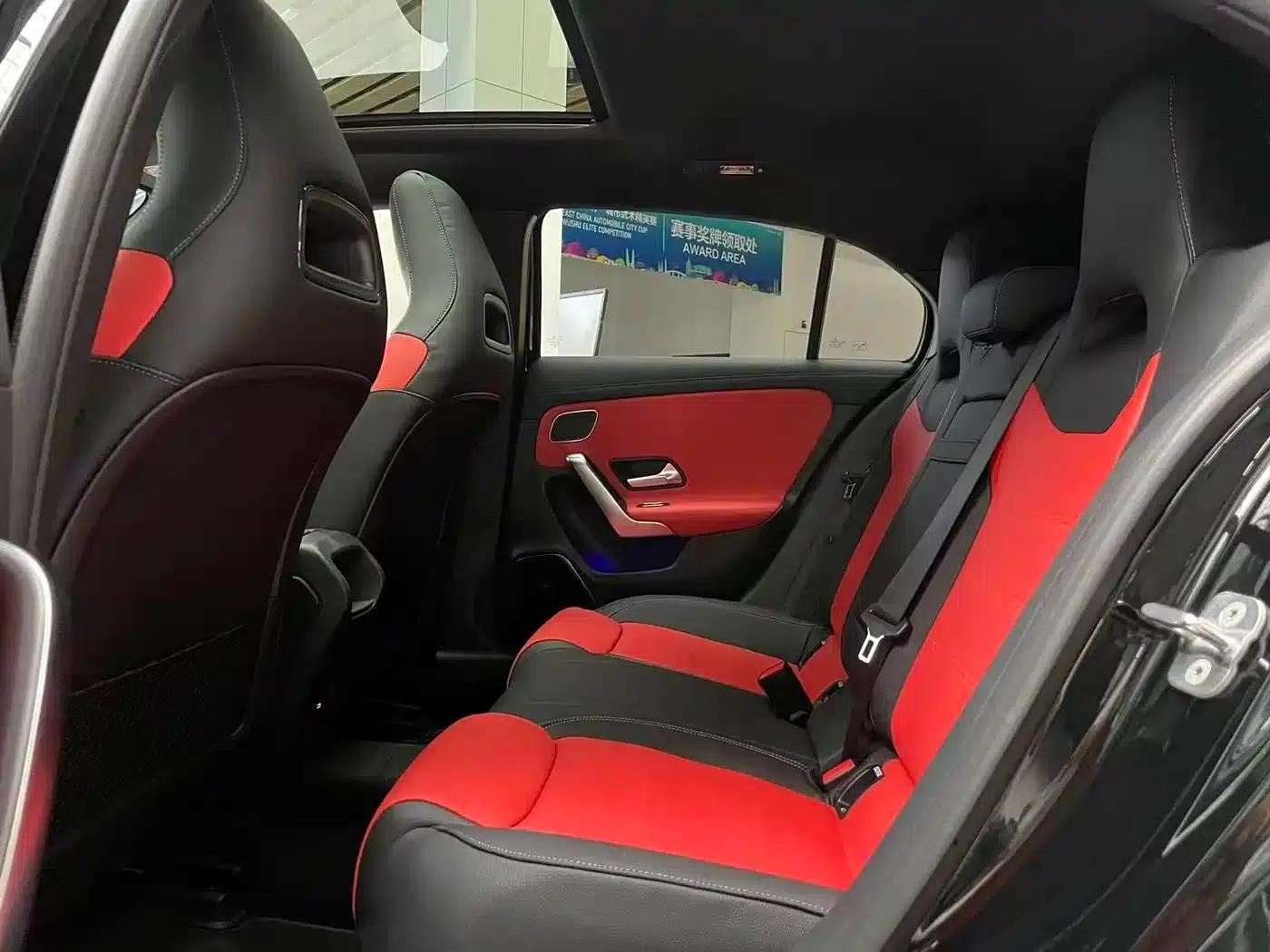 Imported 2025 Mercedes-Benz A-Class AMG A 35 4MATIC — миниатюра 5