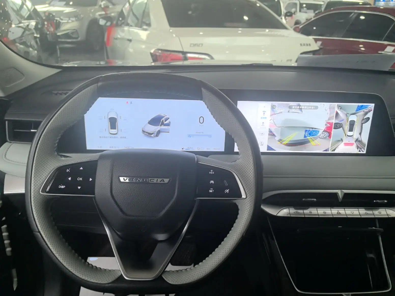 Venucia V DD-i 2023 110 km iE Version — миниатюра 12