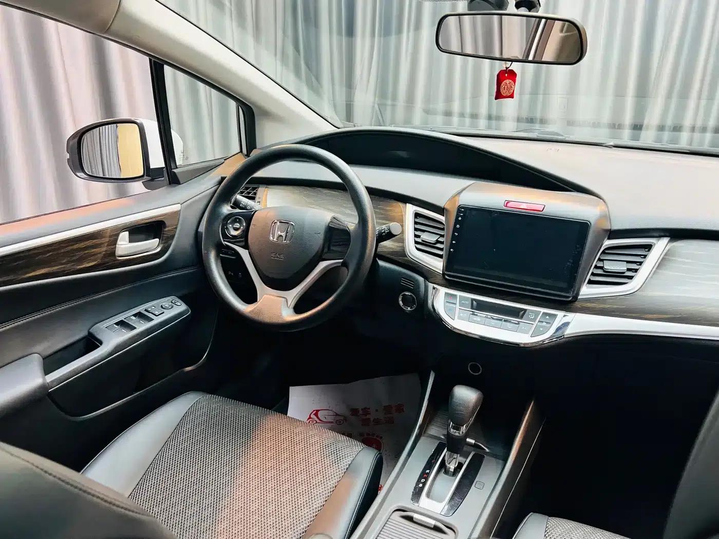Jade 2017 1.8L Automatic Comfort Edition 5-seater — миниатюра 13