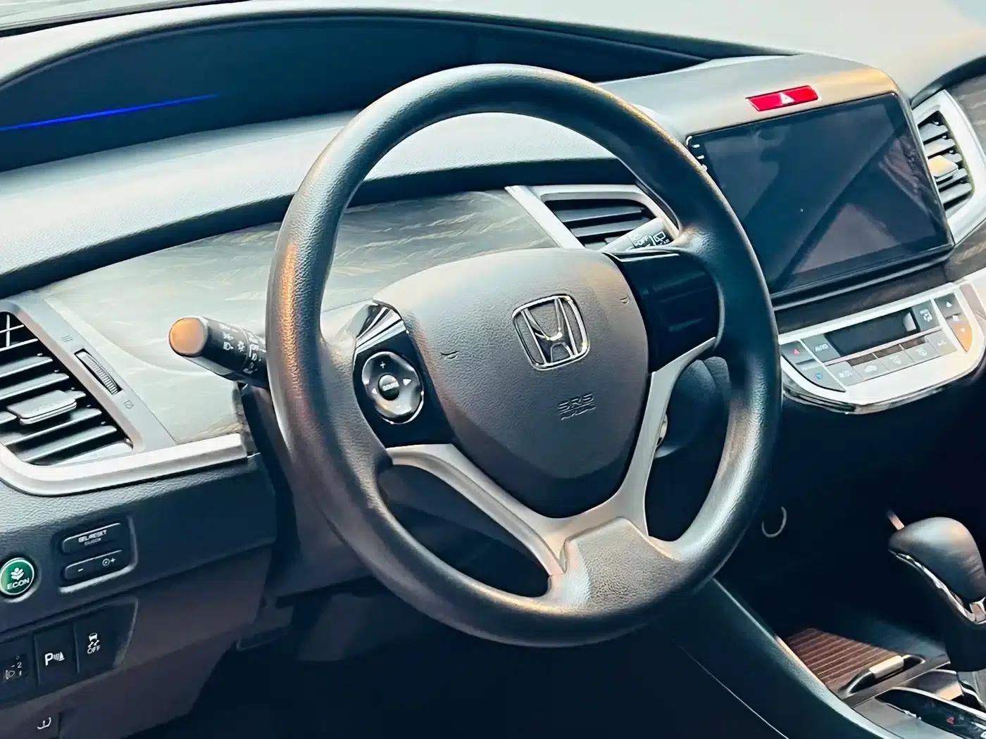 Jade 2017 1.8L Automatic Comfort Edition 5-seater — миниатюра 15