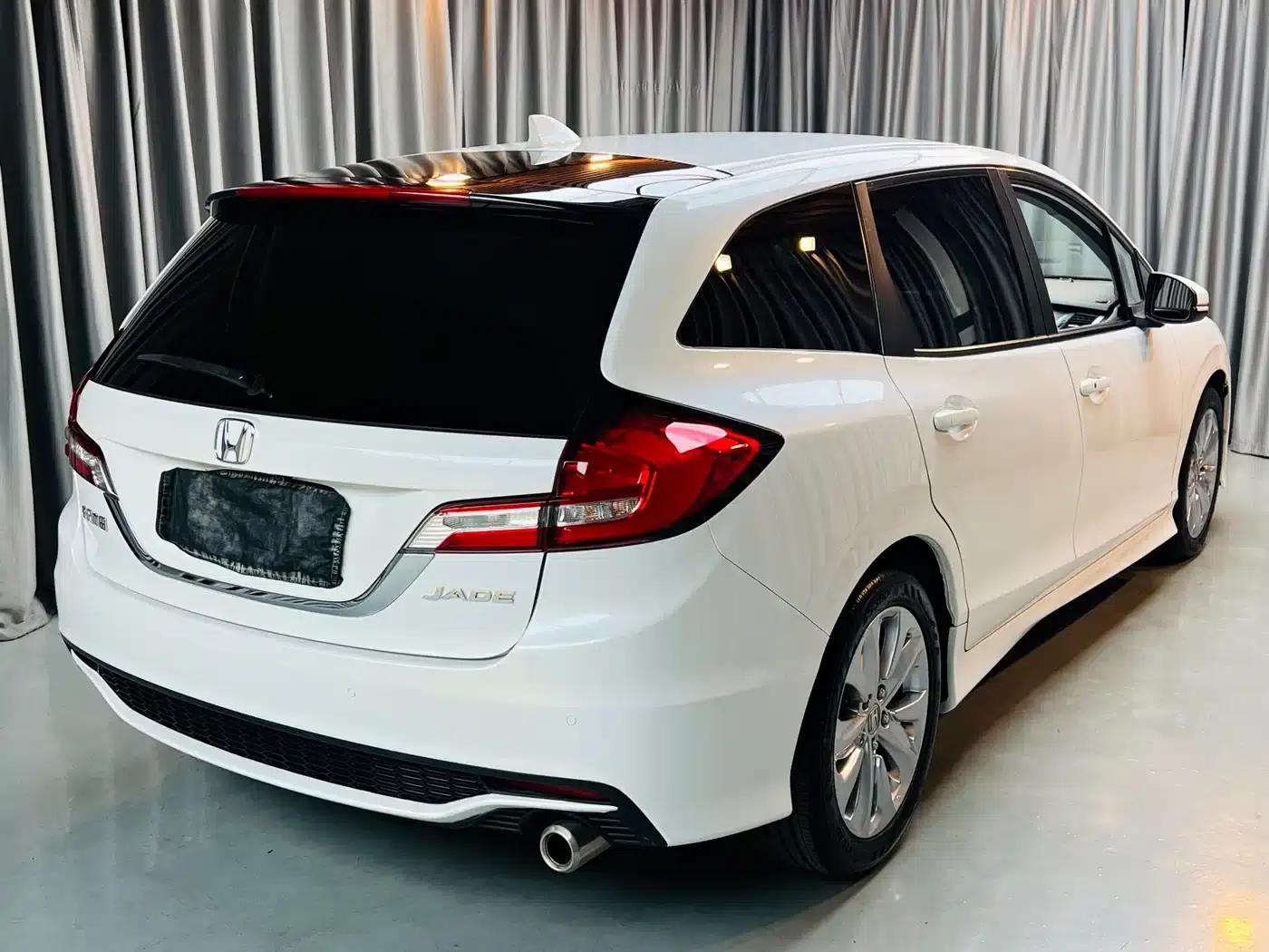 Jade 2017 1.8L Automatic Comfort Edition 5-seater — миниатюра 4
