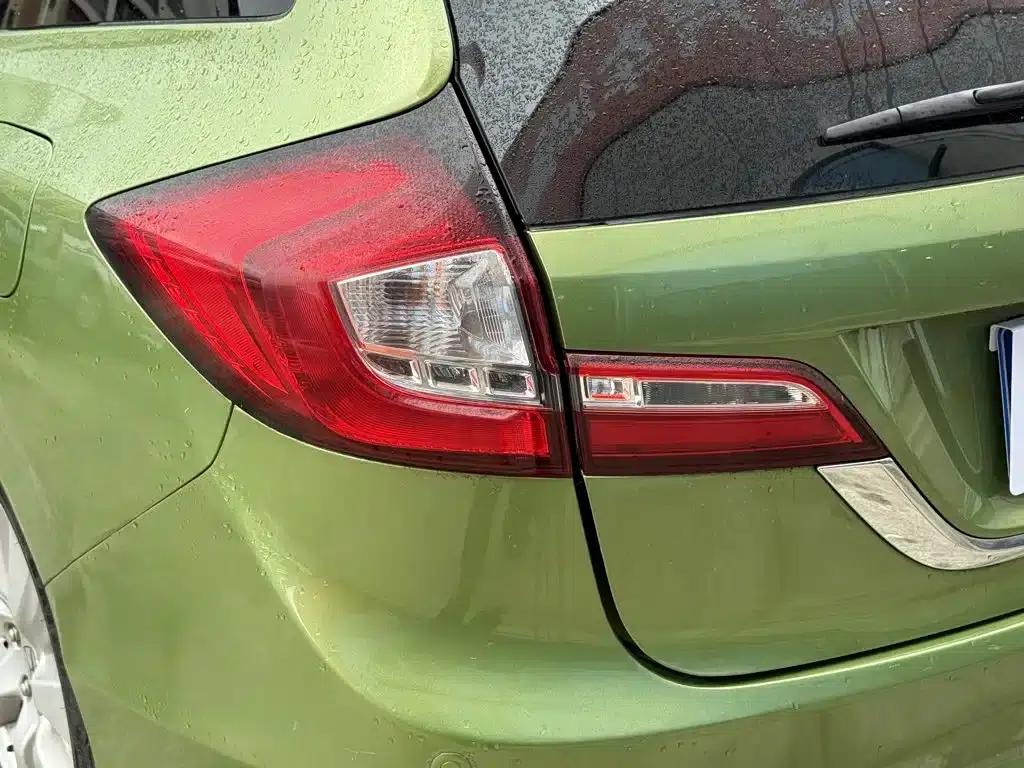 Jade 2013 1.8L Automatic Comfort Edition 5-seater — миниатюра 11
