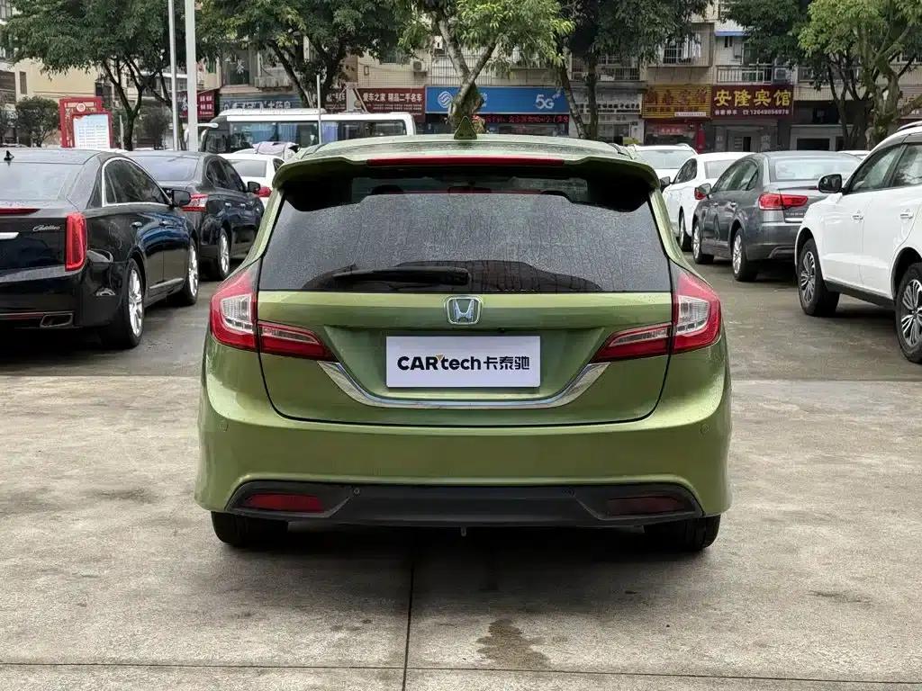 Jade 2013 1.8L Automatic Comfort Edition 5-seater — миниатюра 13