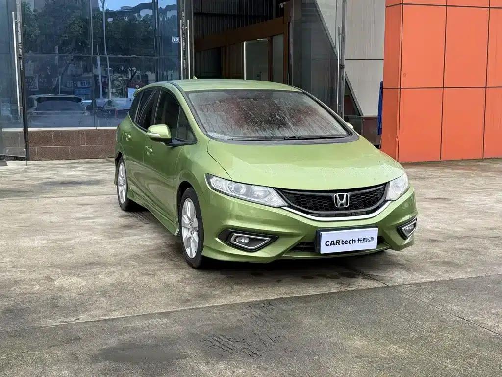 Jade 2013 1.8L Automatic Comfort Edition 5-seater — миниатюра 3
