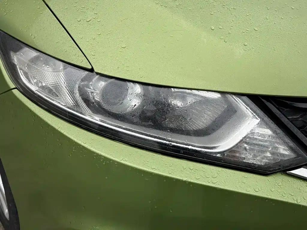 Jade 2013 1.8L Automatic Comfort Edition 5-seater — миниатюра 4