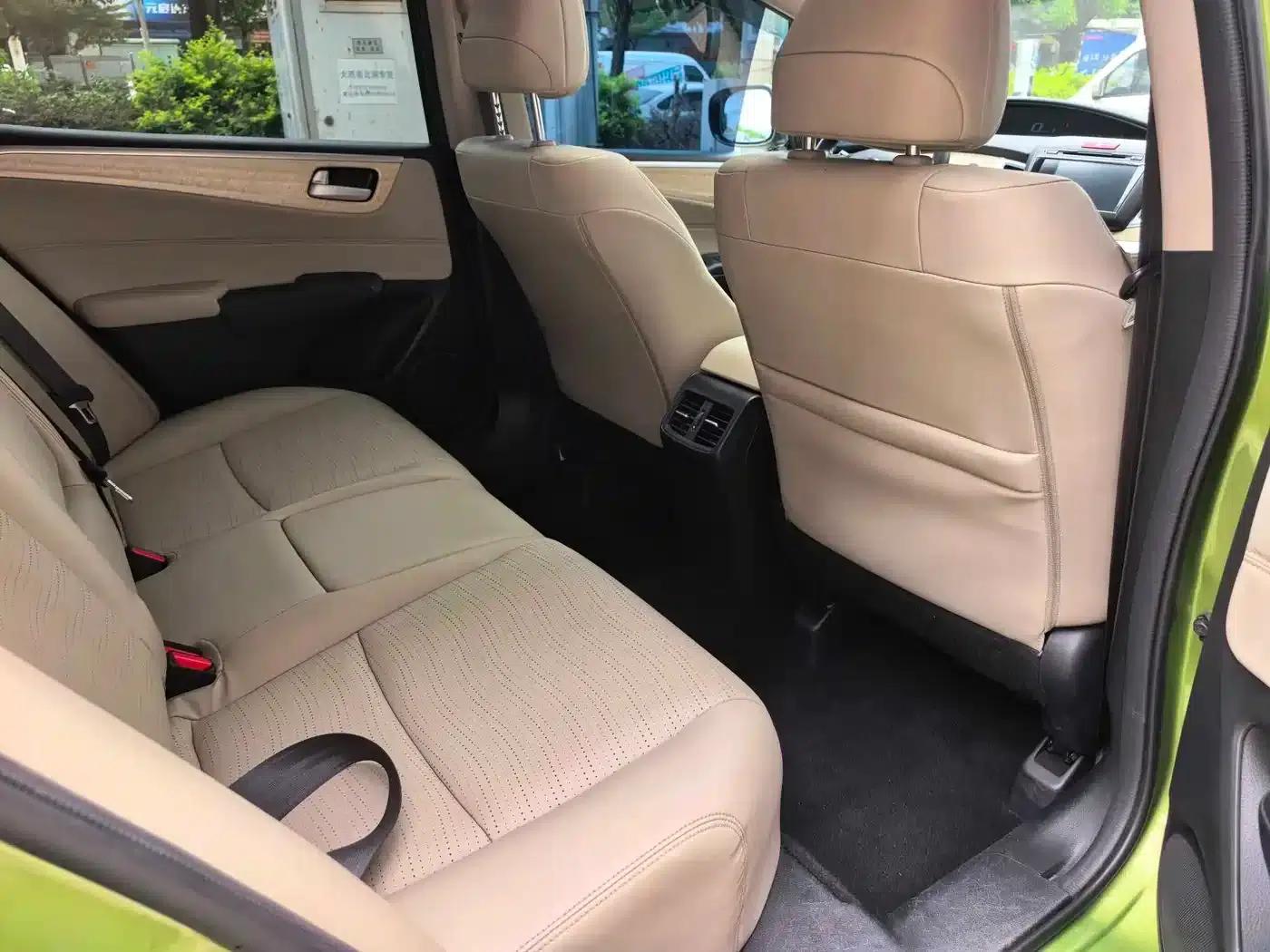 Jade 2014 1.8L CVT Luxury Edition 5-seater — миниатюра 11