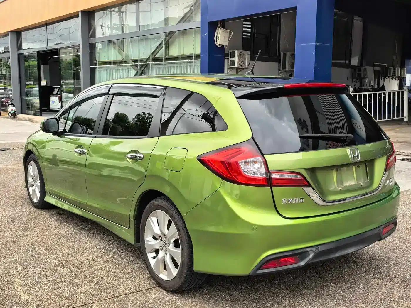 Jade 2014 1.8L CVT Luxury Edition 5-seater — миниатюра 6