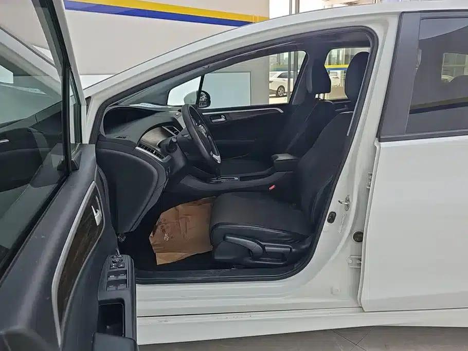 Jade 2017 1.8L Automatic Comfort Edition 5-seater — миниатюра 9