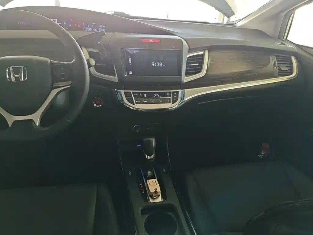 Jade 2017 210TURBO CVT Luxury Edition 5-seater — миниатюра 13
