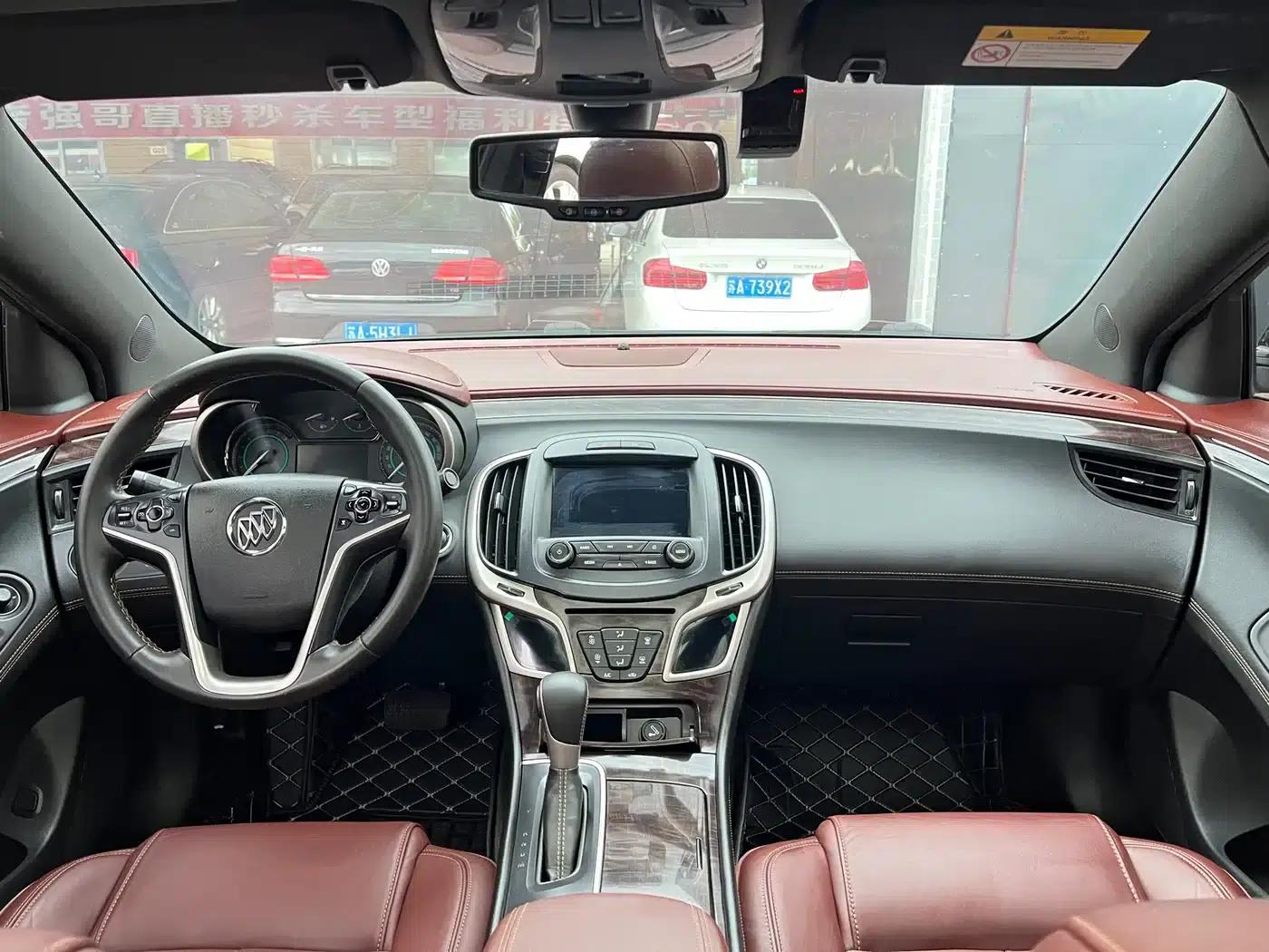 Buick LaCrosse 2013 2.4L SIDI Luxury Comfort Model — миниатюра 18