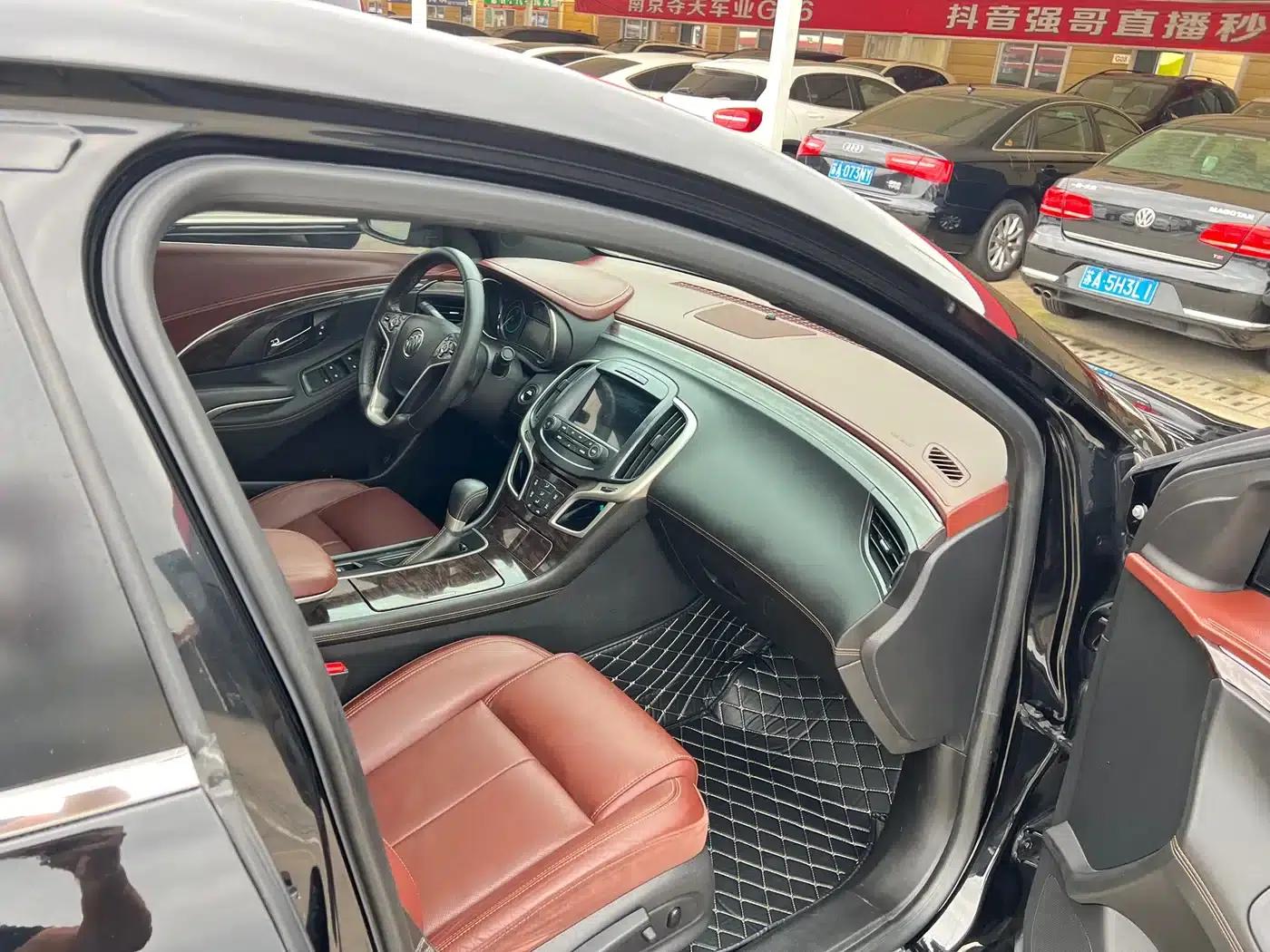 Buick LaCrosse 2013 2.4L SIDI Luxury Comfort Model — миниатюра 21