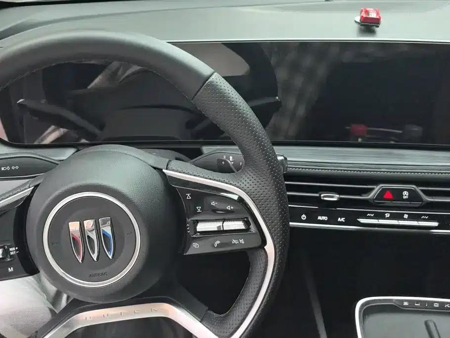 Buick LaCrosse 2025 28T Platinum Edition — миниатюра 12