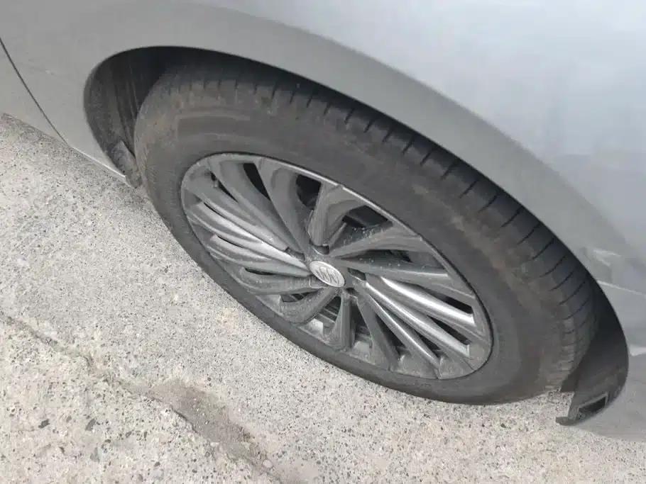 Buick LaCrosse 2025 28T Platinum Edition — миниатюра 6