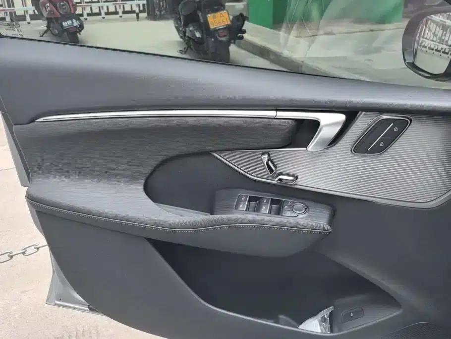 Buick LaCrosse 2025 28T Platinum Edition — миниатюра 7