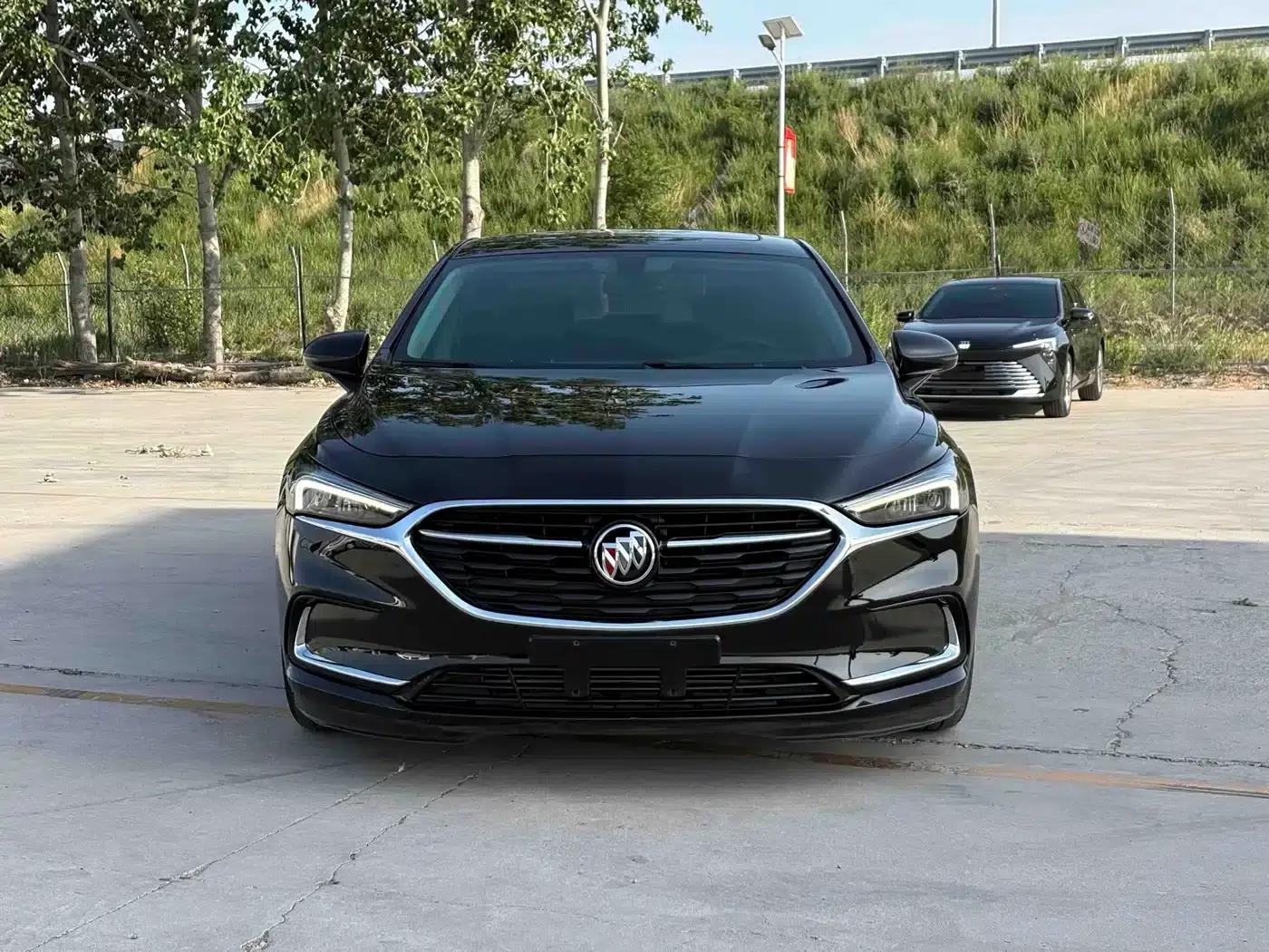 Buick LaCrosse 2019 28T Luxury Edition — миниатюра 2