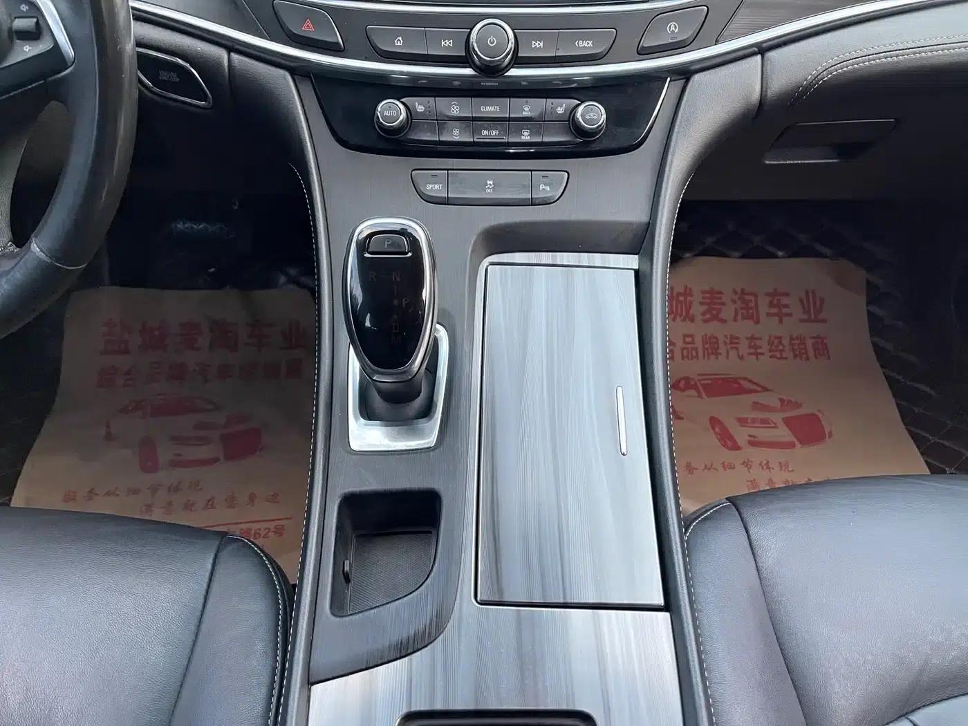 Buick LaCrosse 2019 28T Luxury Edition — миниатюра 13