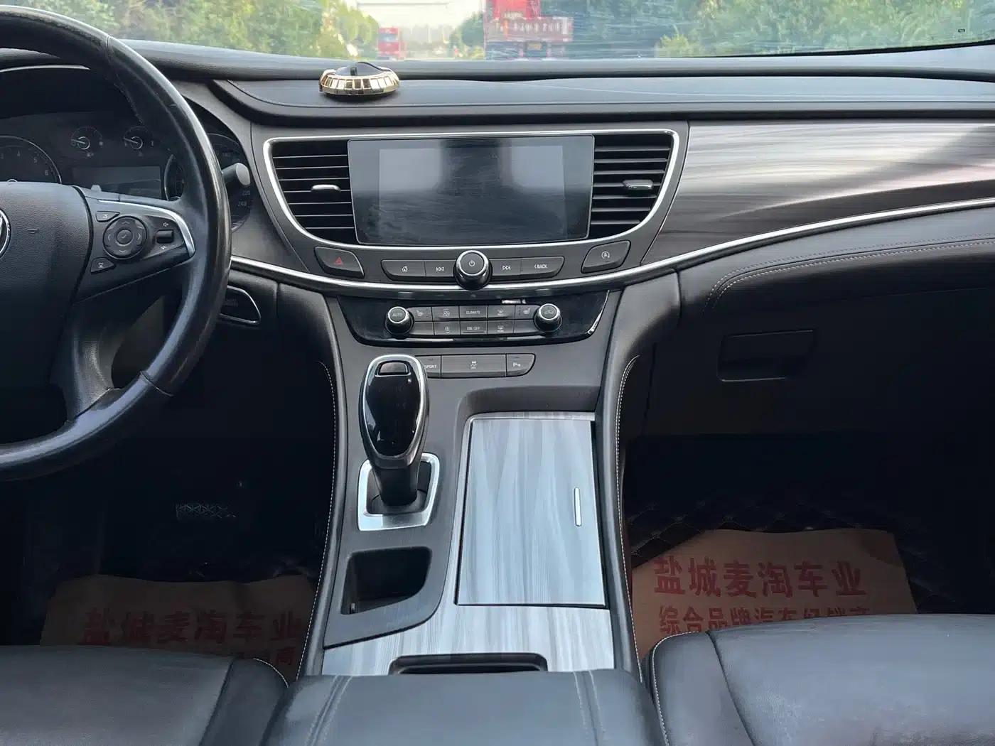 Buick LaCrosse 2019 28T Luxury Edition — миниатюра 14
