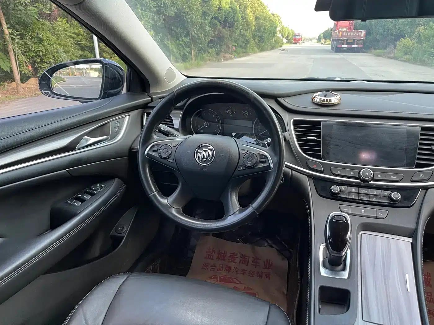 Buick LaCrosse 2019 28T Luxury Edition — миниатюра 15