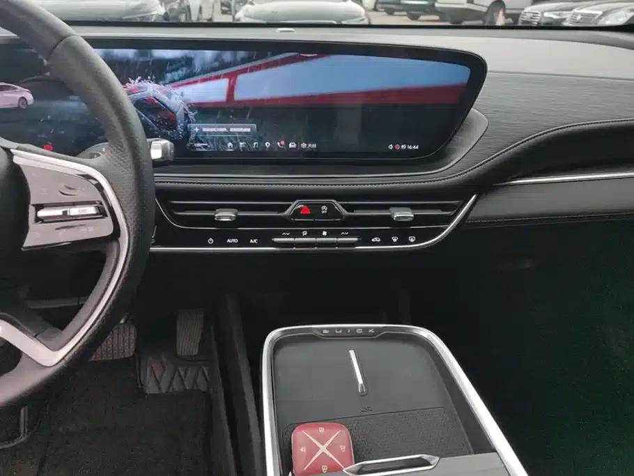 Buick LaCrosse 2023 28T Premium Edition — миниатюра 13