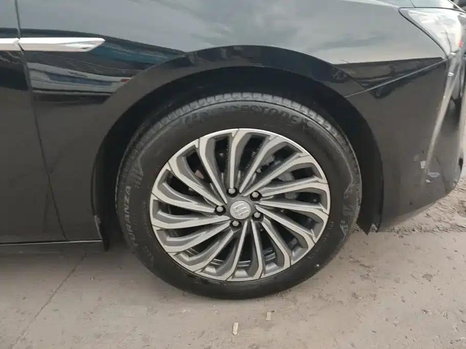 Buick LaCrosse 2023 28T Premium Edition — миниатюра 6