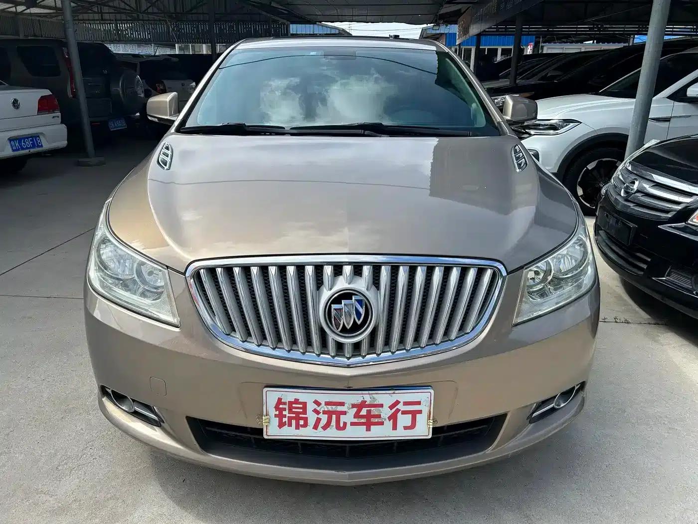 Buick LaCrosse 2012 2.4L SIDI Elegant Edition — миниатюра 2