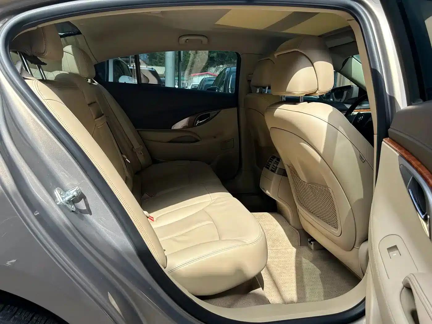 Buick LaCrosse 2012 2.4L SIDI Elegant Edition — миниатюра 5