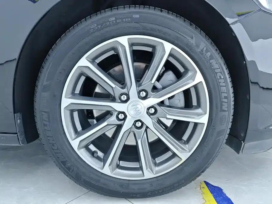 Buick LaCrosse 2022 652T Luxury Edition — миниатюра 6