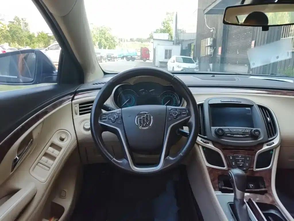 Buick LaCrosse 2013 2.4L SIDI Leading Comfort Edition — миниатюра 11