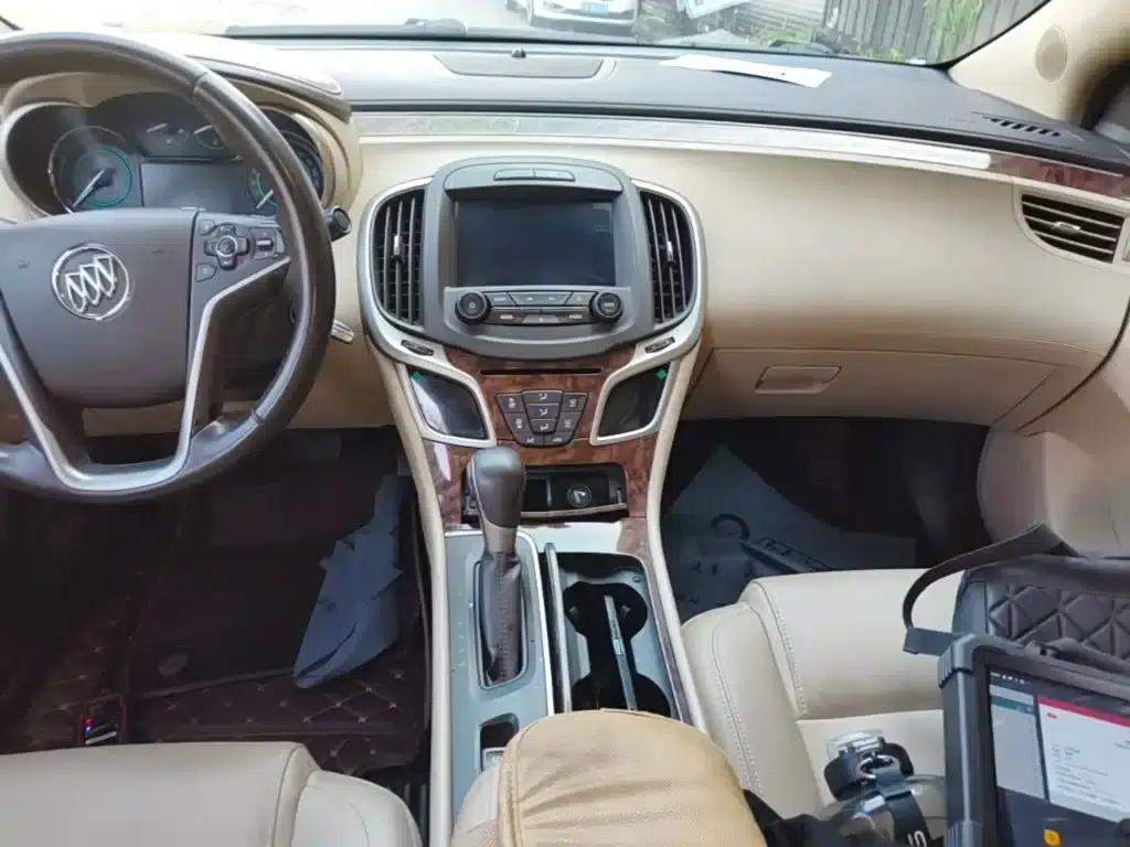 Buick LaCrosse 2013 2.4L SIDI Leading Comfort Edition — миниатюра 13