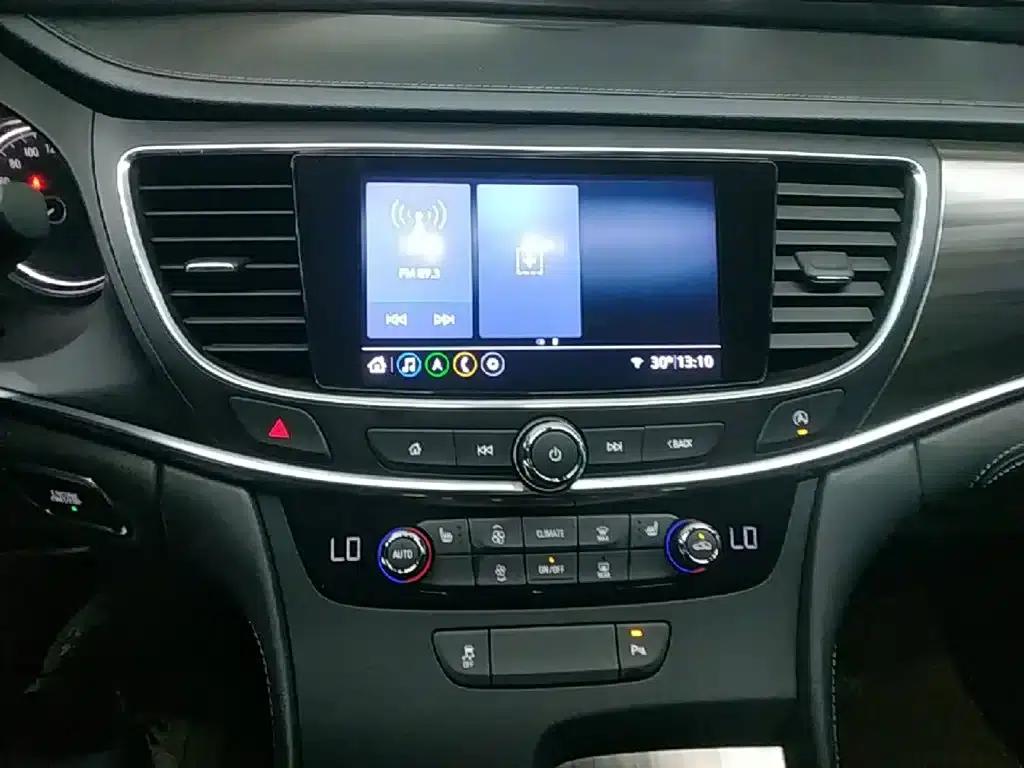 Buick LaCrosse 2022 552T Luxury Edition — миниатюра 13