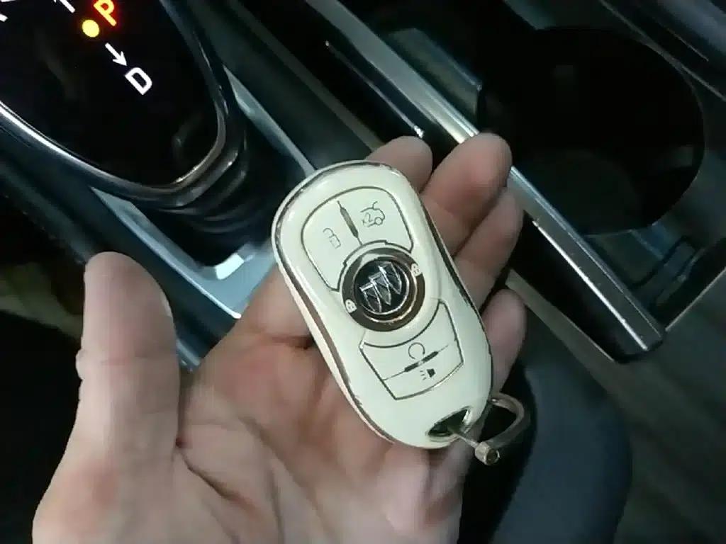 Buick LaCrosse 2022 552T Luxury Edition — миниатюра 9
