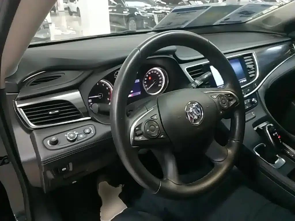 Buick LaCrosse 2022 552T Luxury Edition — миниатюра 10