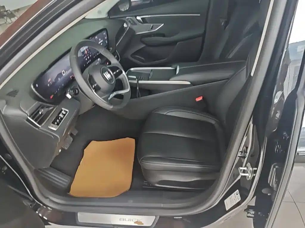 Buick LaCrosse 2025 28T Platinum Edition — миниатюра 15