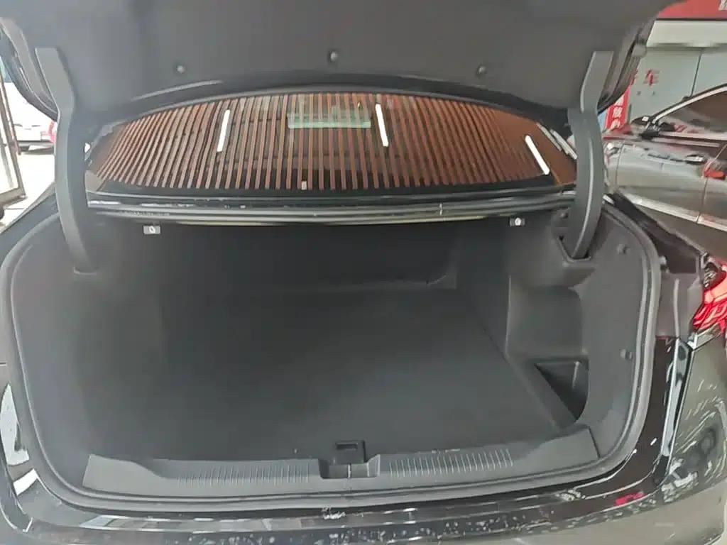 Buick LaCrosse 2025 28T Platinum Edition — миниатюра 19