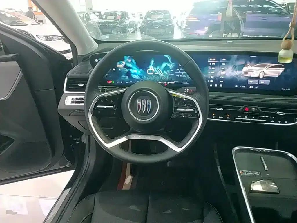 Buick LaCrosse 2025 28T Platinum Edition — миниатюра 11