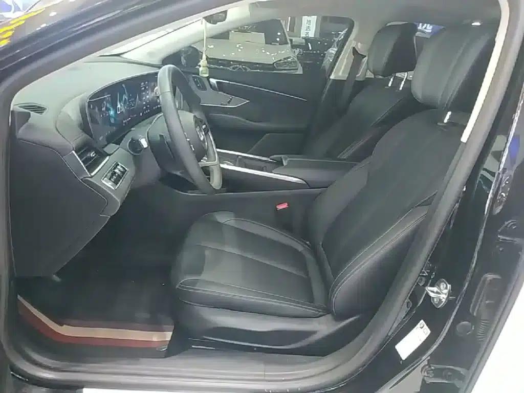 Buick LaCrosse 2025 28T Platinum Edition — миниатюра 15