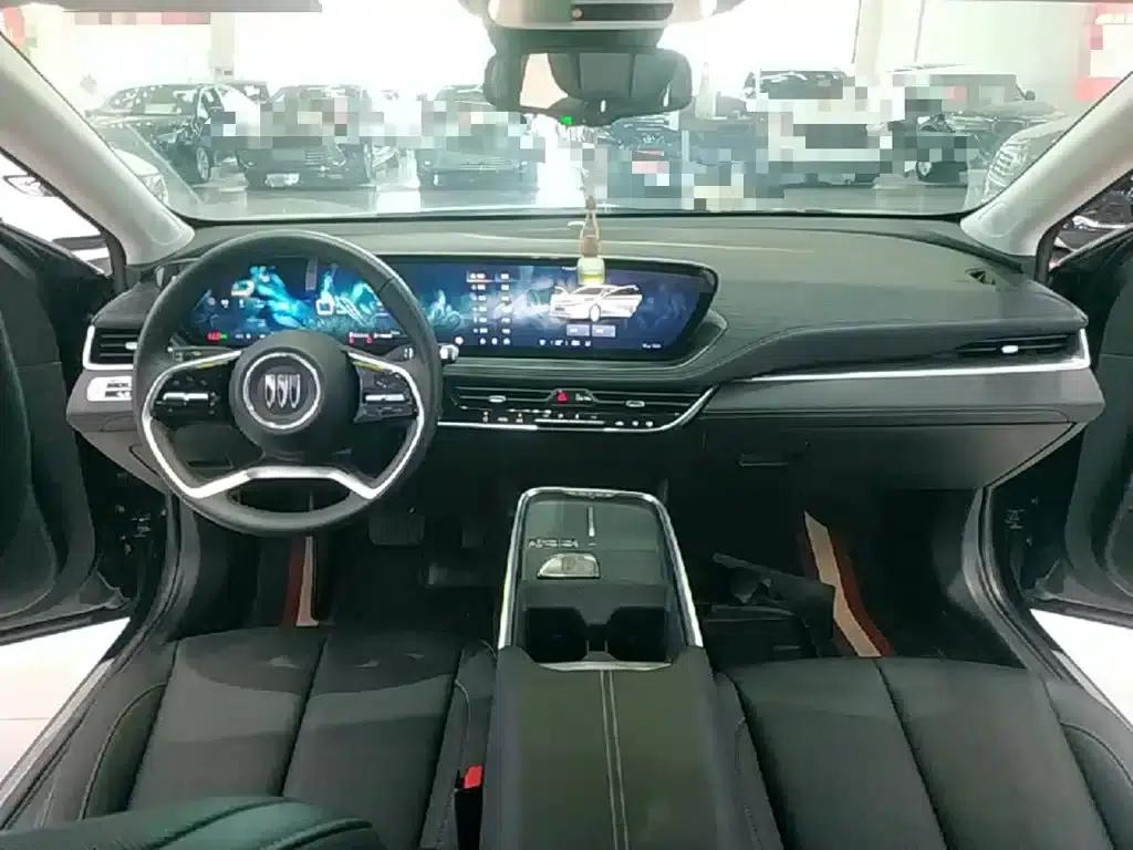 Buick LaCrosse 2025 28T Platinum Edition — миниатюра 10