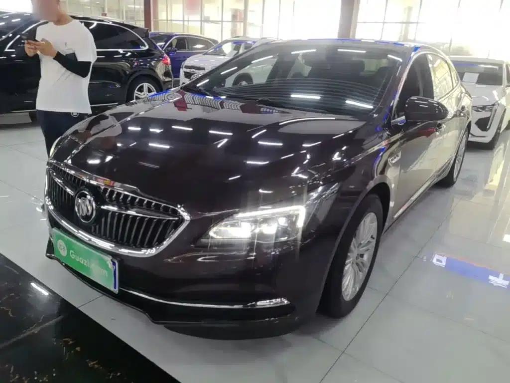 Buick LaCrosse 2018 20T Elite — миниатюра 2