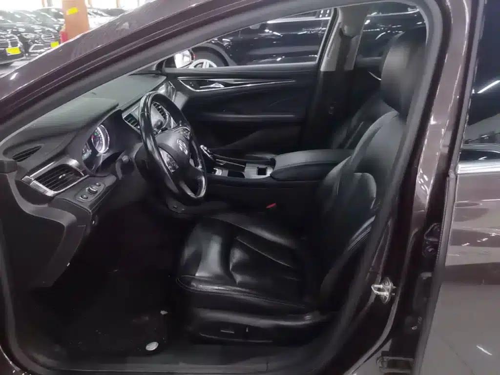 Buick LaCrosse 2018 20T Elite — миниатюра 15