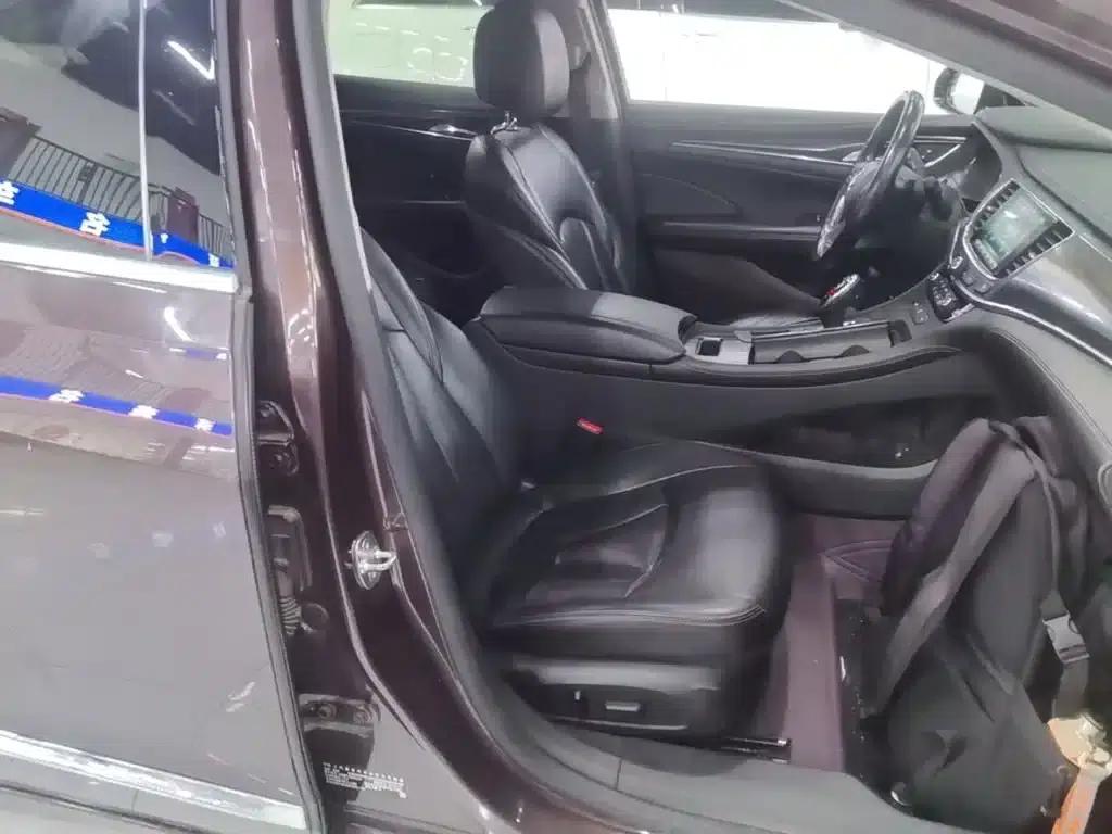 Buick LaCrosse 2018 20T Elite — миниатюра 25