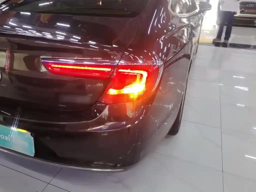 Buick LaCrosse 2018 20T Elite — миниатюра 8