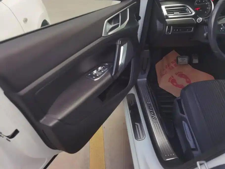 Peugeot 408 2014 1.8L Automatic Luxury Edition — миниатюра 7