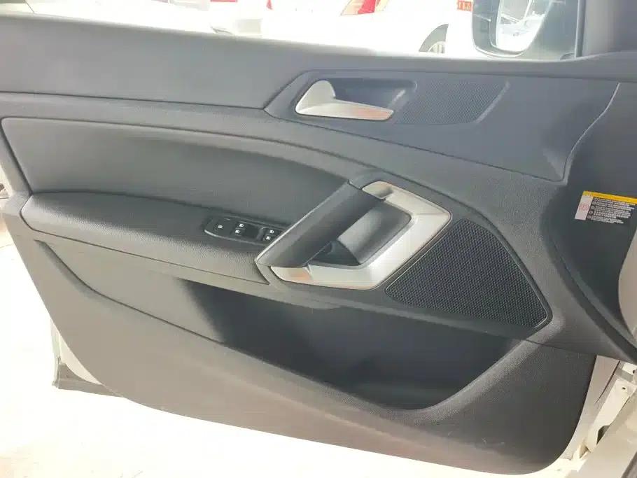 Peugeot 408 2018 350THP Automatic Luxury Edition — миниатюра 7