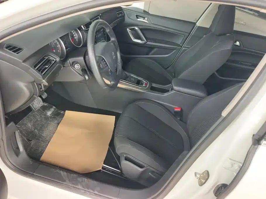 Peugeot 408 2018 350THP Automatic Luxury Edition — миниатюра 9