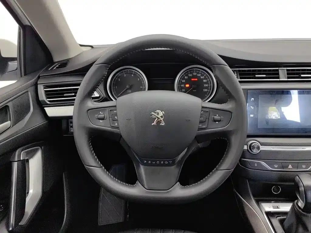 Peugeot 408 2020 360THP 10th Anniversary Edition — миниатюра 11